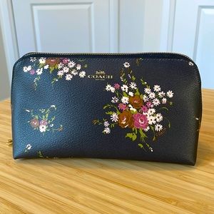 BRAND NEW! Coach floral makeup bag - SO PRETTY!